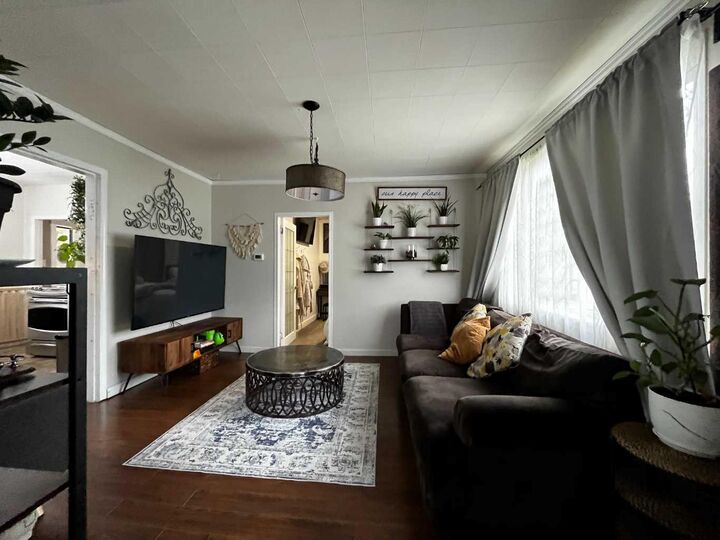 Photo de la propriété:  4621 5 Avenue  AB T7E 1C6 