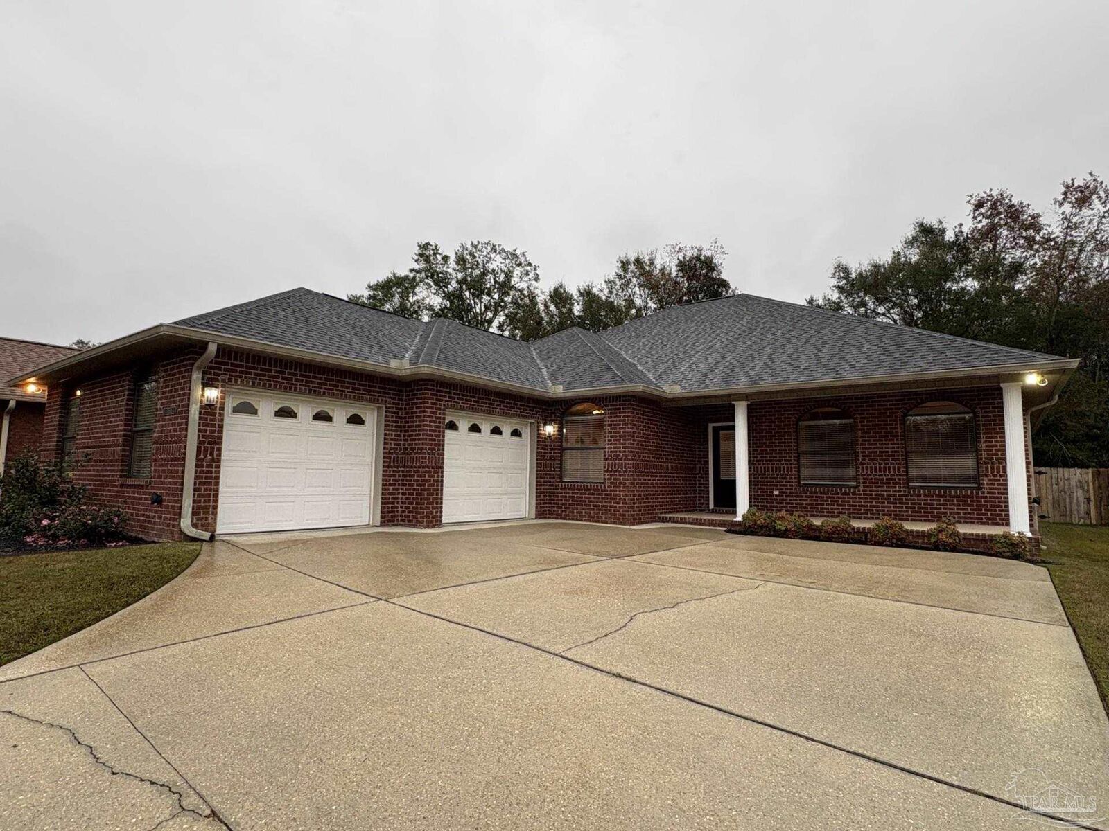 Property Photo: 3554 Haley Way FL 32571