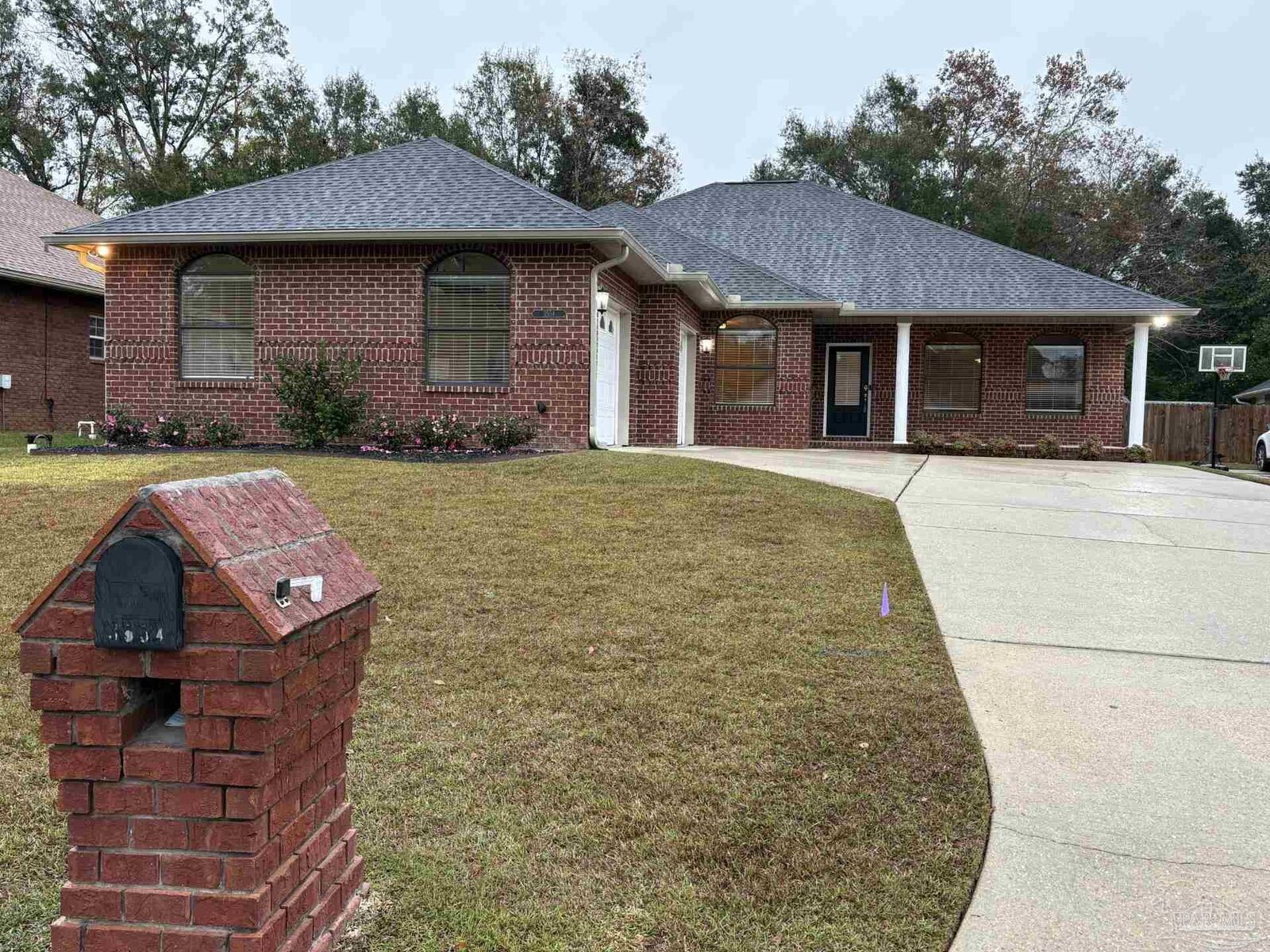 Property Photo: 3554 Haley Way FL 32571