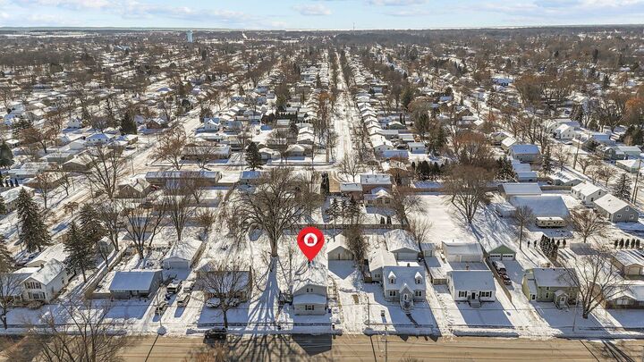Property Photo:  1897 E Newberry Street  WI 54915 