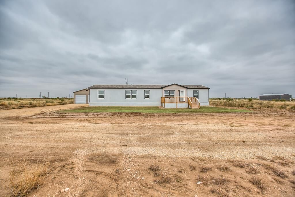 Property Photo:  2088 W Fm 2105  TX 76904 