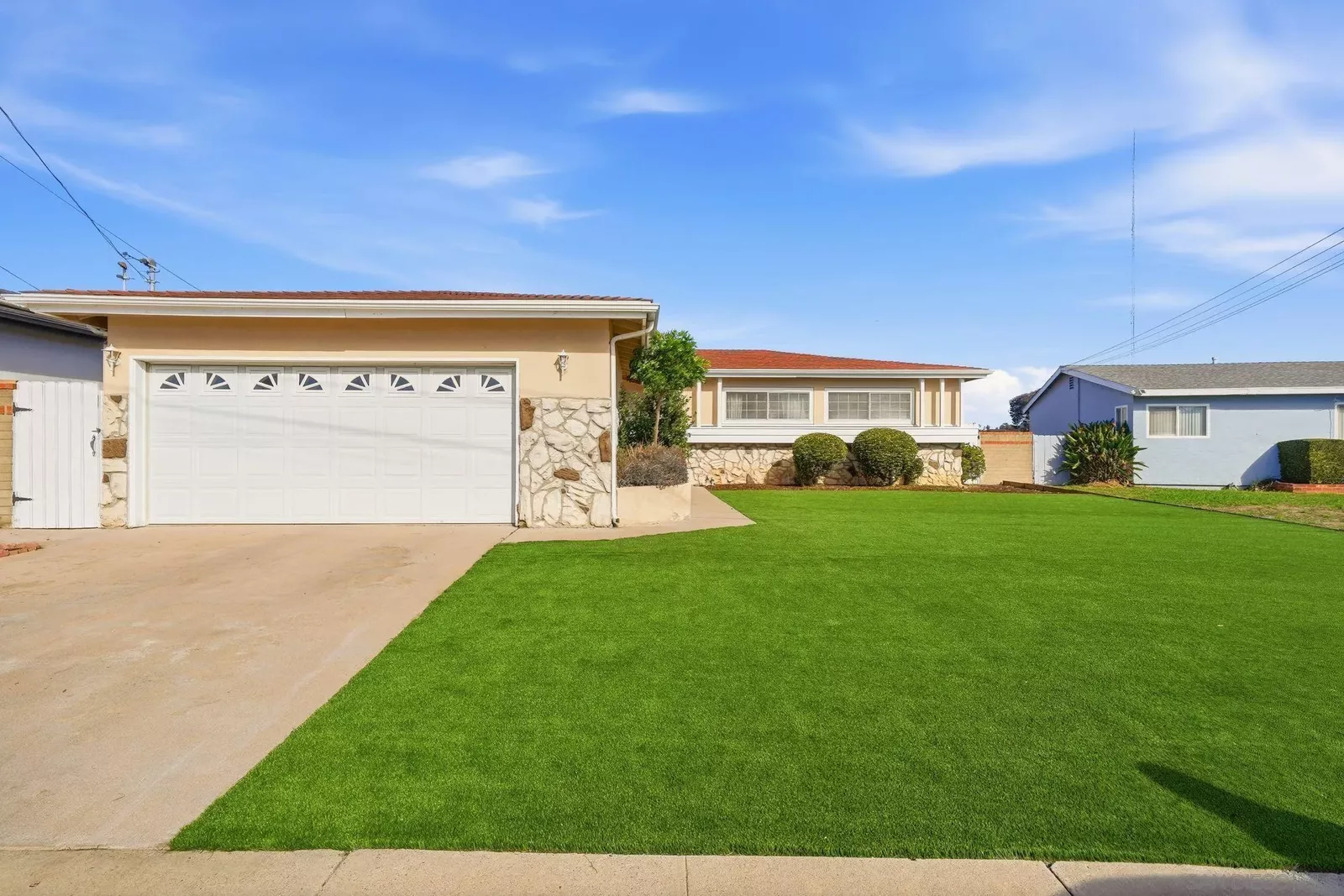 Property Photo: 4950 Dafter Dr CA 92102