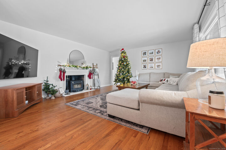 Property Photo: 27 Sunset Road CT 06029