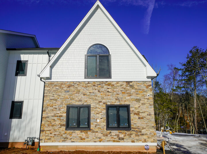 Property Photo: 3 Cobtail Way CT 06070