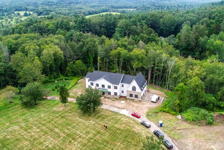 Property Photo: 3 Cobtail Way CT 06070