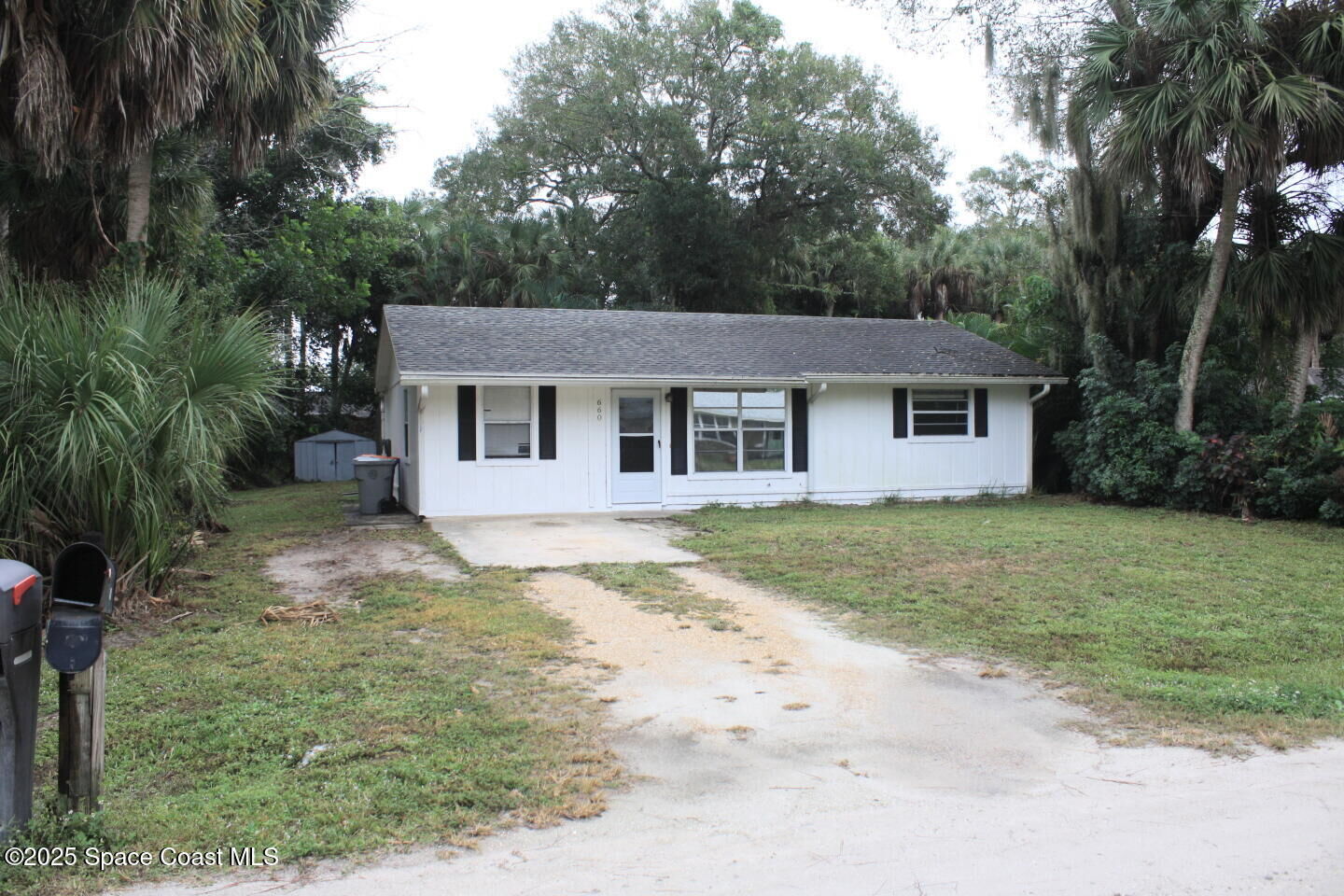 Property Photo: 660 42nd Court FL 32968