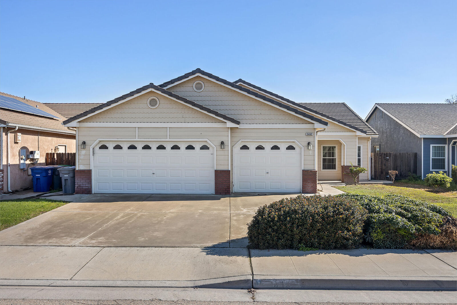 Property Photo:  3462 Shaft Street  CA 93662 