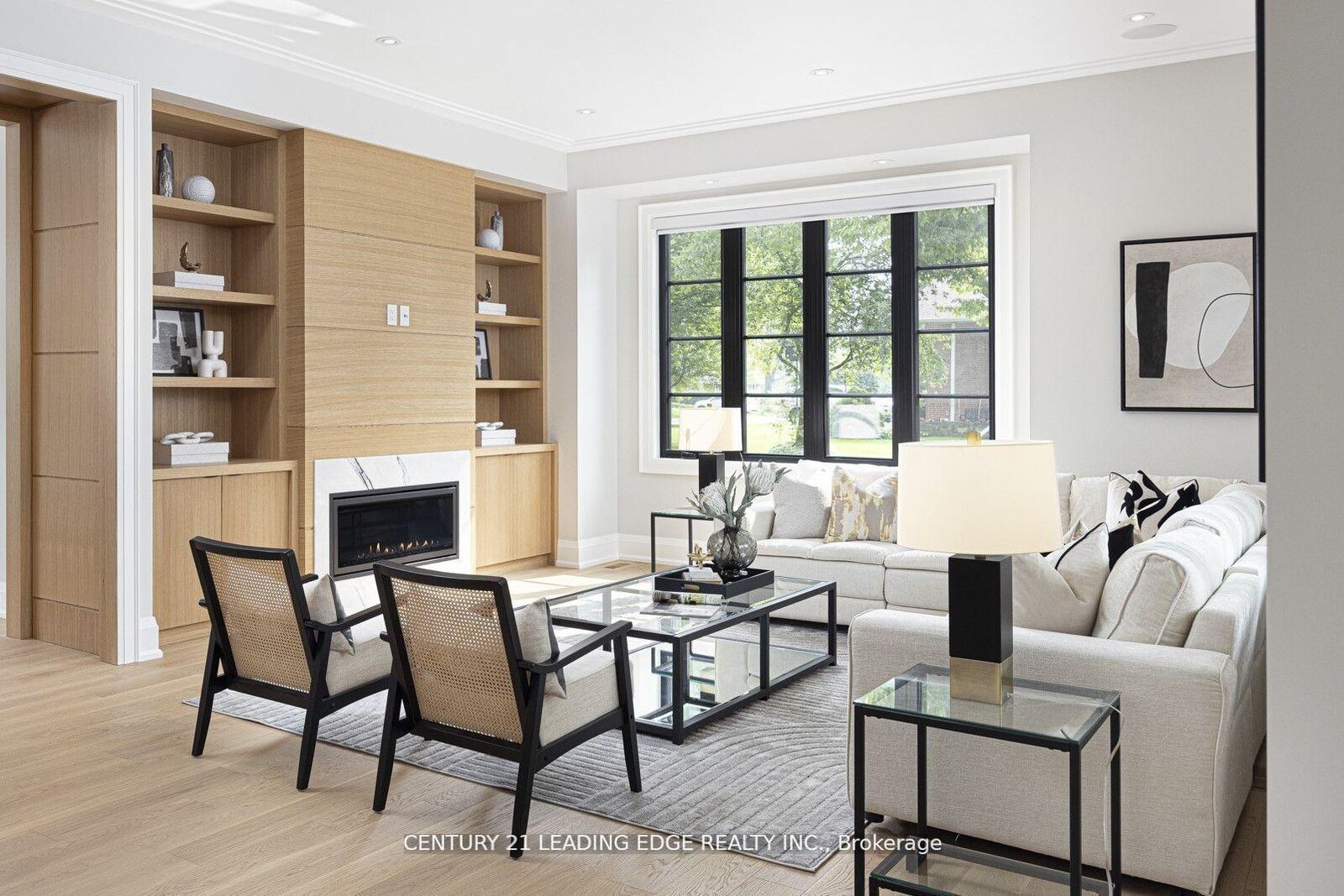 Property Photo:  48 Tangmere Road  ON M3B 2N3 