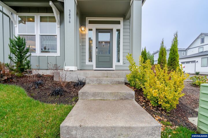 Property Photo:  3496 SE 81st Av  OR 97123 