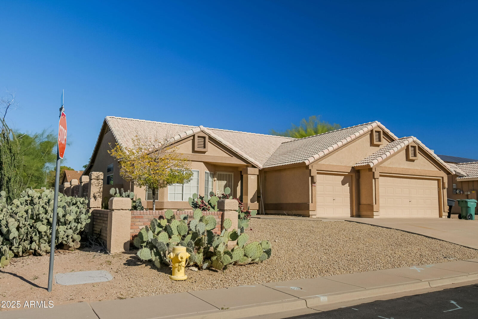 Property Photo:  7308 E Indigo Street  AZ 85207 