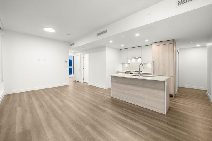 901 Lougheed Highway 1106 — photo 1