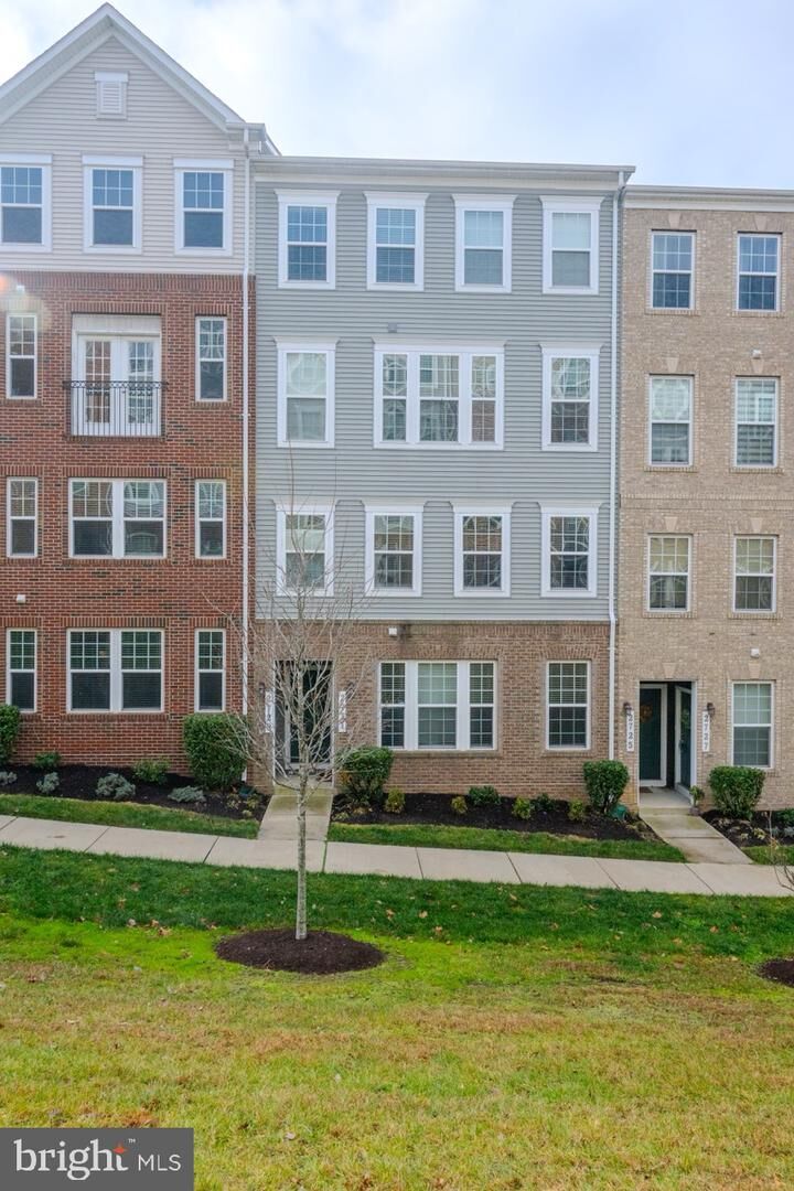 Property Photo:  2731 Pinebrook Road  MD 20785 