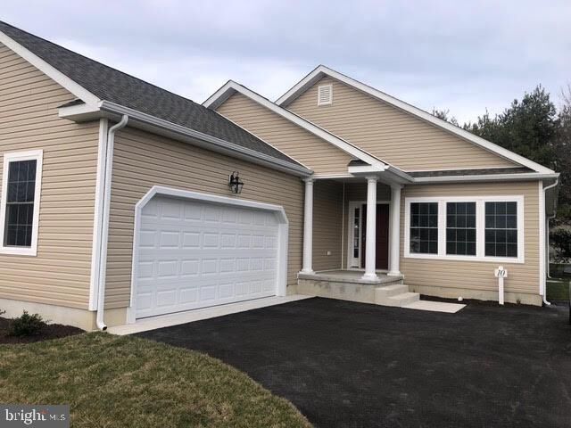 Property Photo: 10 Backwater Court DE 19963