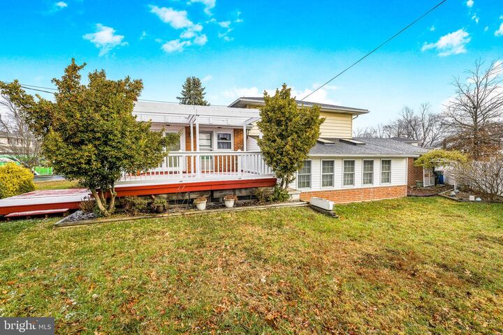 Property Photo: 15 Byrd Court DE 19808