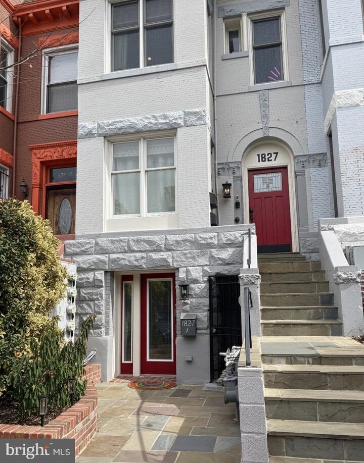 Property Photo: 1827 1st Street NW 1 DC 20001