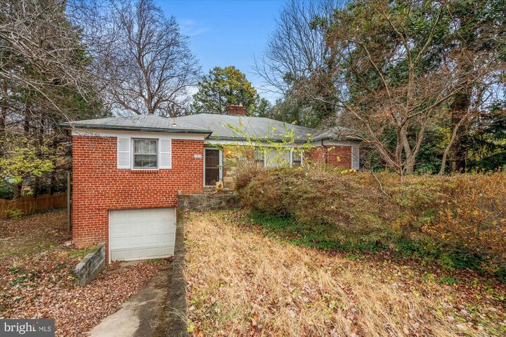 Property Photo: 709 Greyrock Drive MD 20910