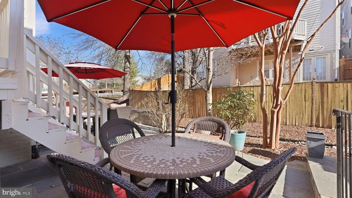 Property Photo: 8921 Mayhew Court VA 22079