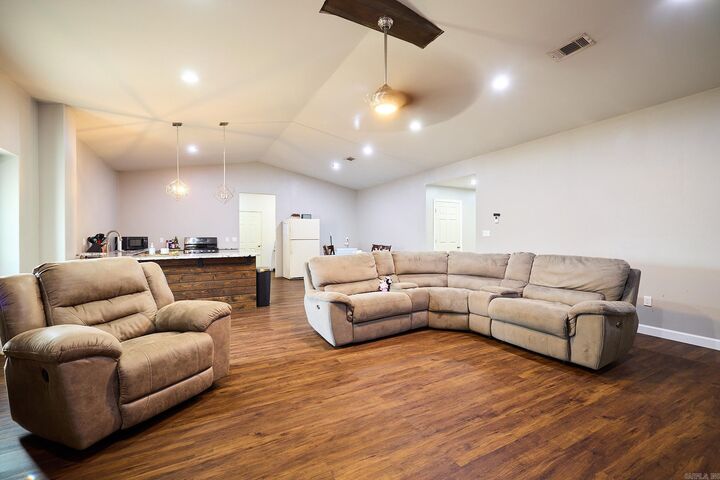 Property Photo: 16175 E Miller Sardis Road AR 72011