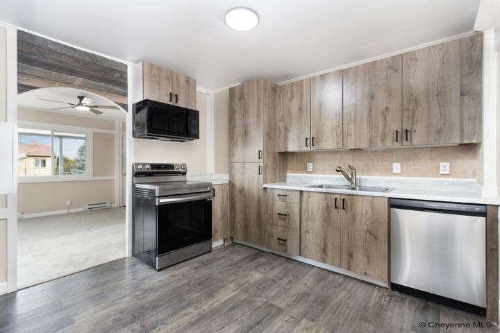 Property Photo: 3533 Duff Ave WY 82001