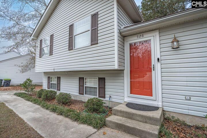 Property Photo:  526 Pin Oak  SC 29073 