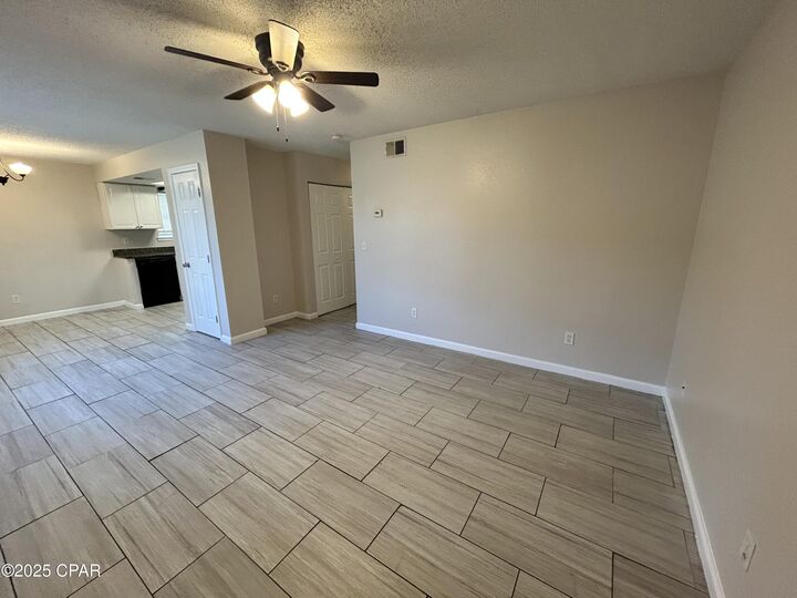Property Photo: 3914 E 11th Street 102 FL 32404