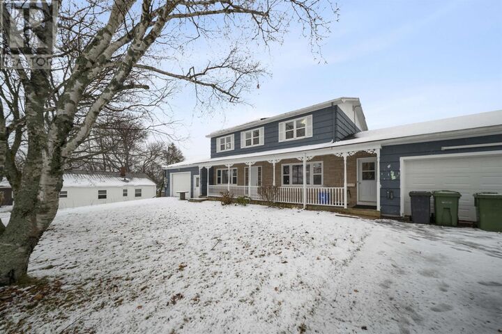 Photo de la propriété:  4 Maclean Avenue  PE C0B 1M0 