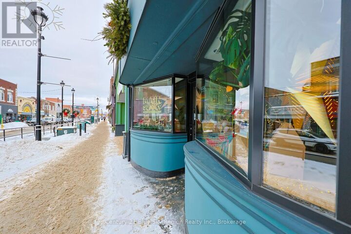 Property Photo:  158 Main Street West  ON P1B 2T5 