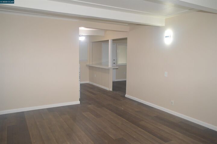 Property Photo:  43 Bay Dr  CA 94565 