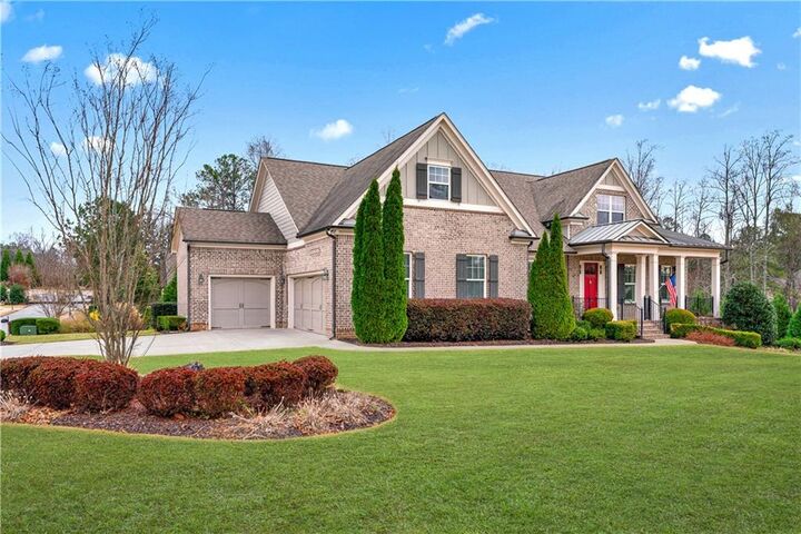 Property Photo:  805 Creekside Trail  GA 30004 