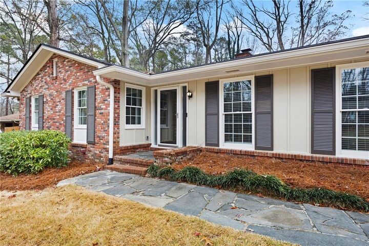 Property Photo:  2017 Pine Hill Circle NW  GA 30144 