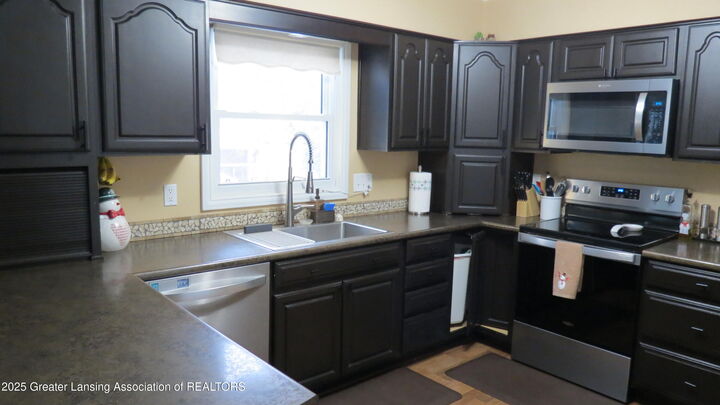 Property Photo: 2327 W Taft Road MI 48879