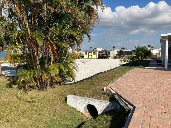 Property Photo:  1447 Flamingo Drive  FL 34224 