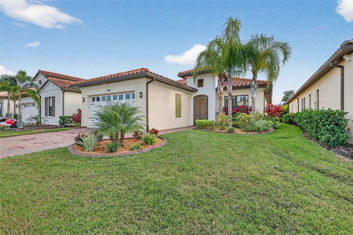 Property Photo:  2009 6th Street E  FL 34221 