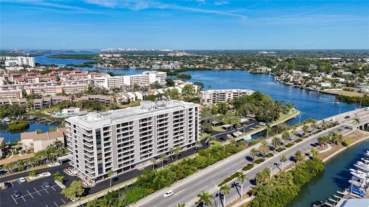 Property Photo:  6415 Midnight Pass Road 306  FL 34242 