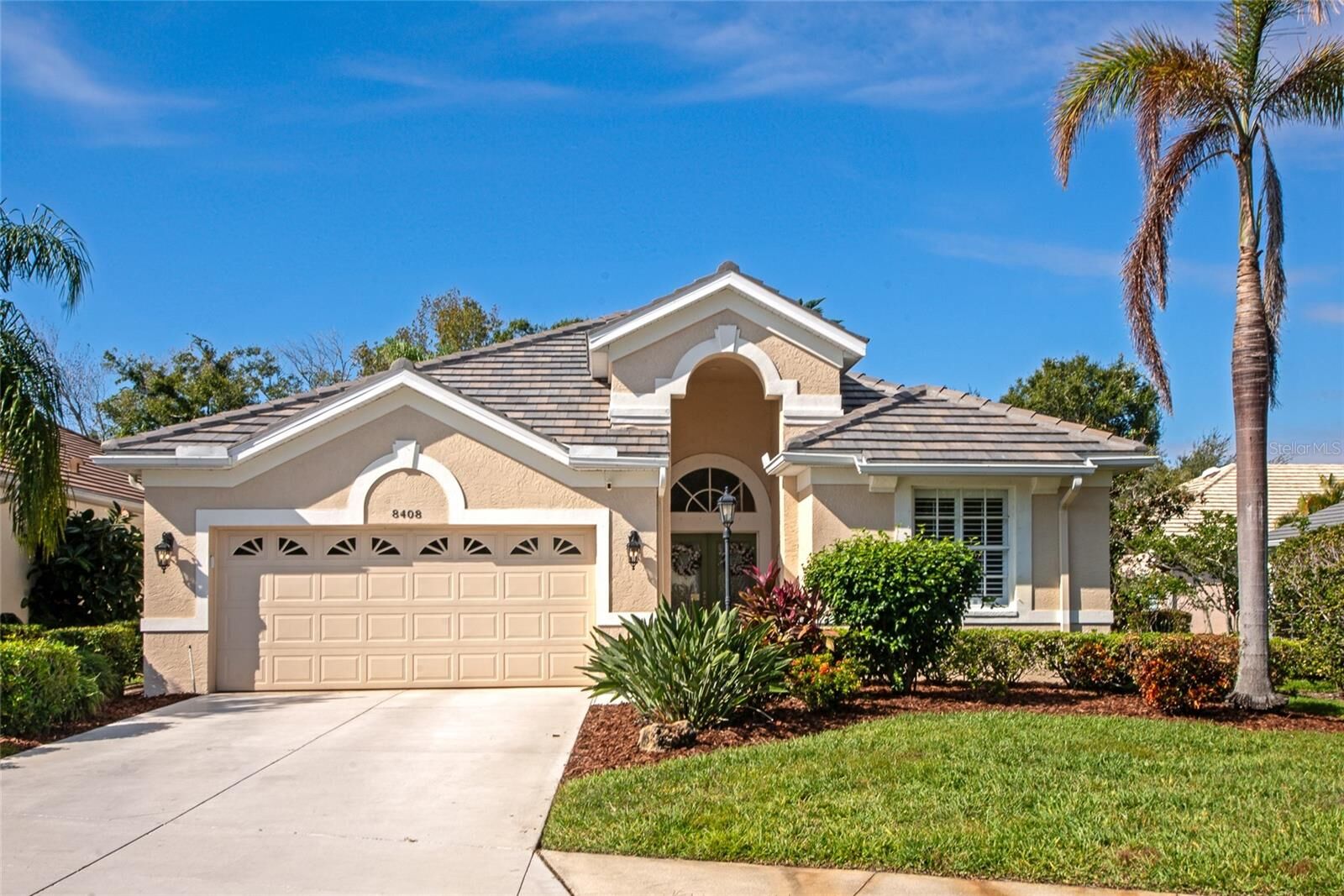 Property Photo: 8408 Whispering Woods Court FL 34202