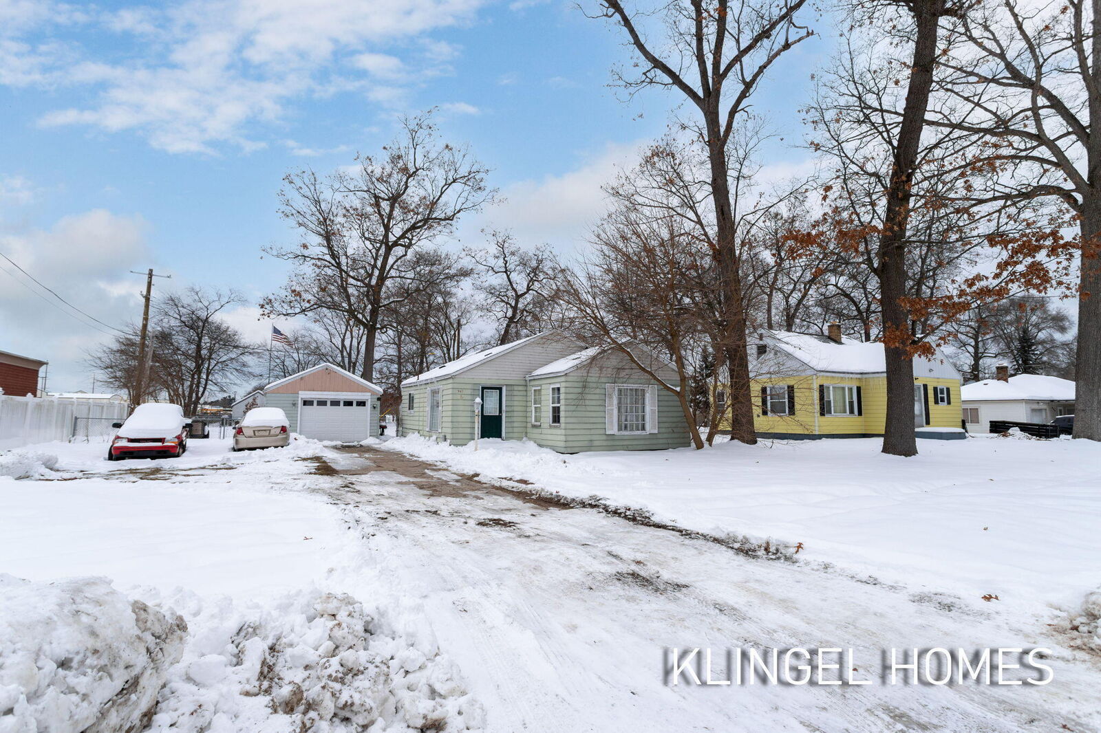 Property Photo: 947 Carlton Street MI 49442