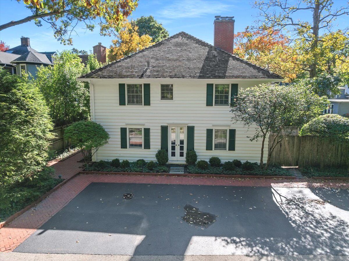 Property Photo: 223 Sylvan Road IL 60044