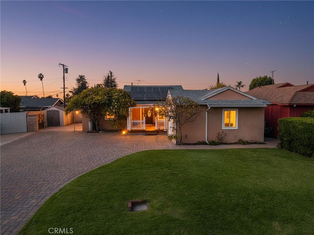 Property Photo: 7719 Lynalan Avenue CA 90606