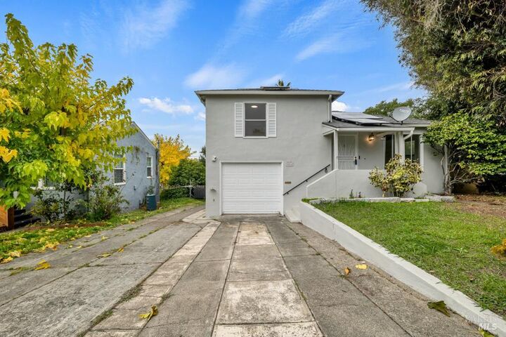Property Photo:  2525 Alameda Street  CA 94590 