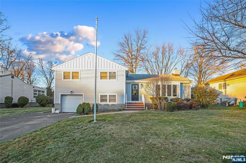 Property Photo:  13 Garwood Road  NJ 07410 