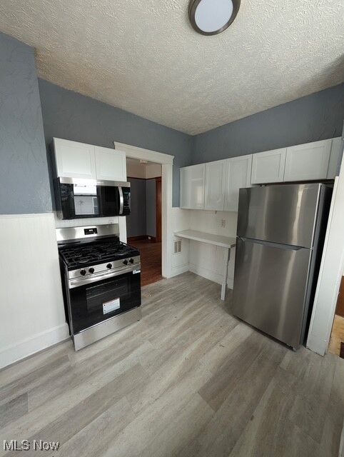 Property Photo:  2125 W 81st Street  OH 44102 