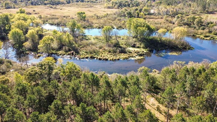 Property Photo: 945 Riverdale Court WI 54025