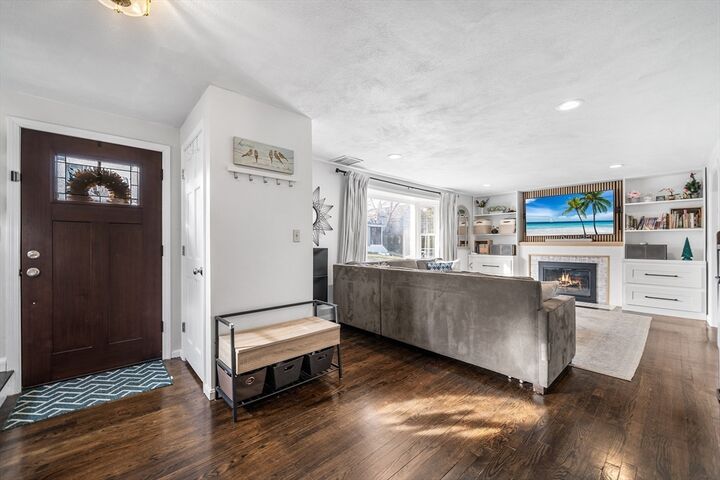 Property Photo: 26 Berlin Ave MA 02186