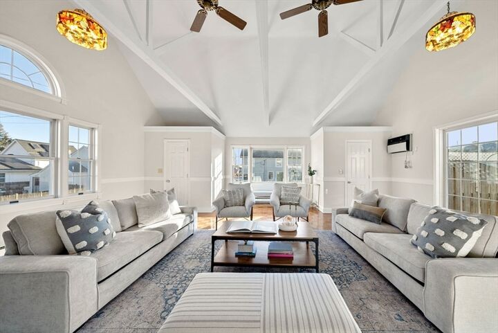 19 Rock Island Road  Quincy MA 02169 photo