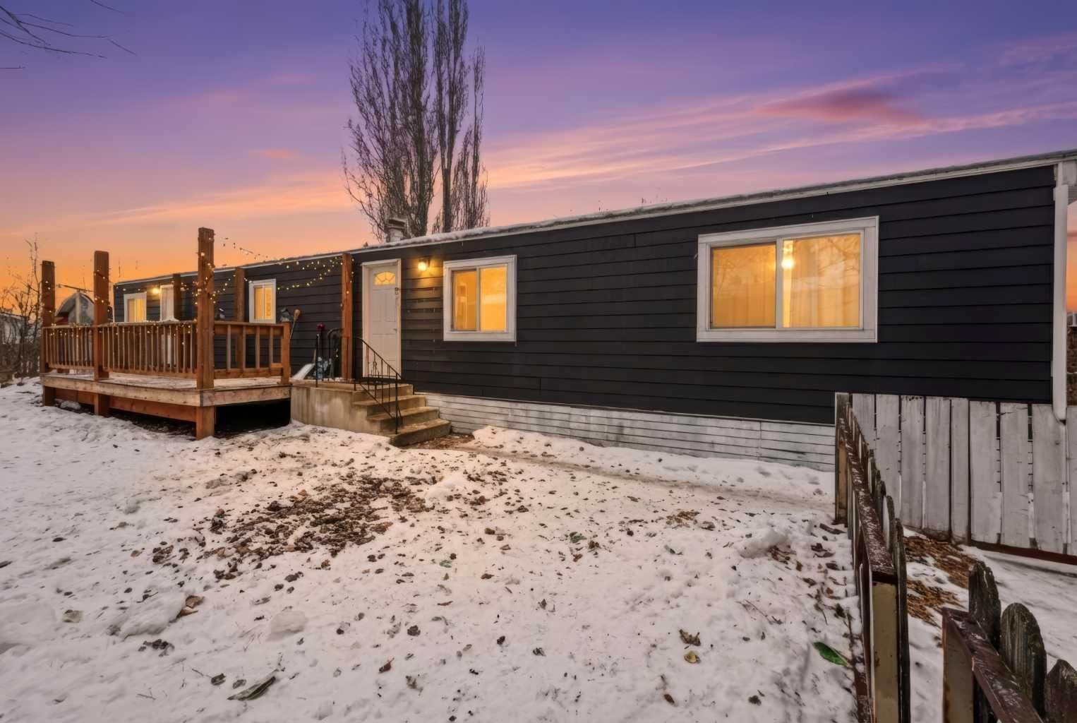 Photo de la propriété:  826 Bay Road  AB T1P 1E3 