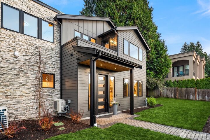 Property Photo: 5916 108th Avenue NE WA 98033