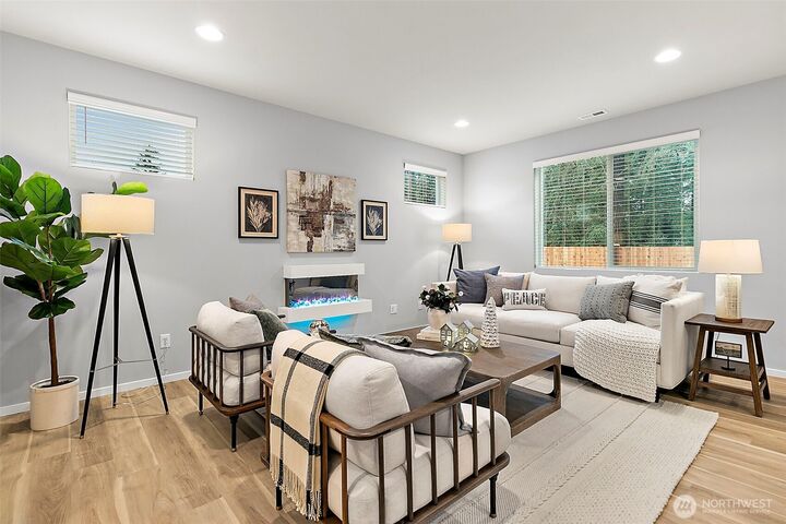 Property Photo:  24521  111th Avenue SE  WA 98030 