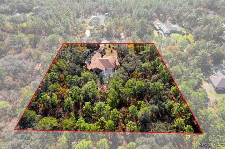 Property Photo: 3135 N Buckhorn Drive FL 34465