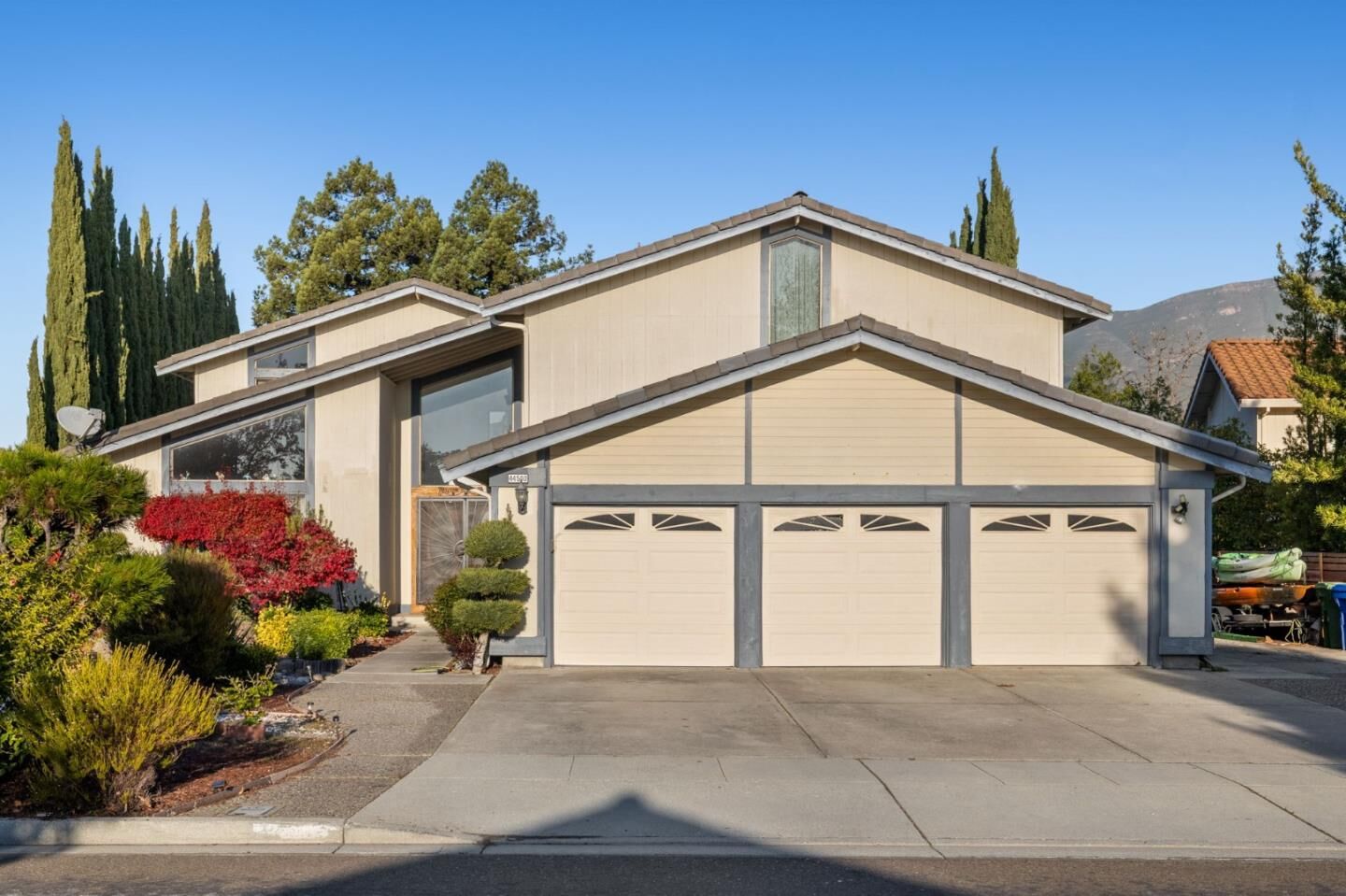Property Photo: 44500 Parkmeadow Drive CA 94539