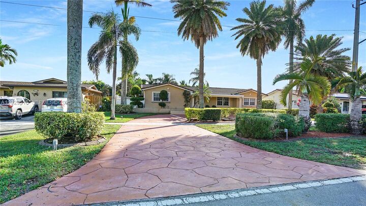 Property Photo: 9730 Johnson St FL 33024